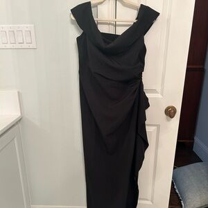 Vince camuto crepe off the shoulder column gown worn once
